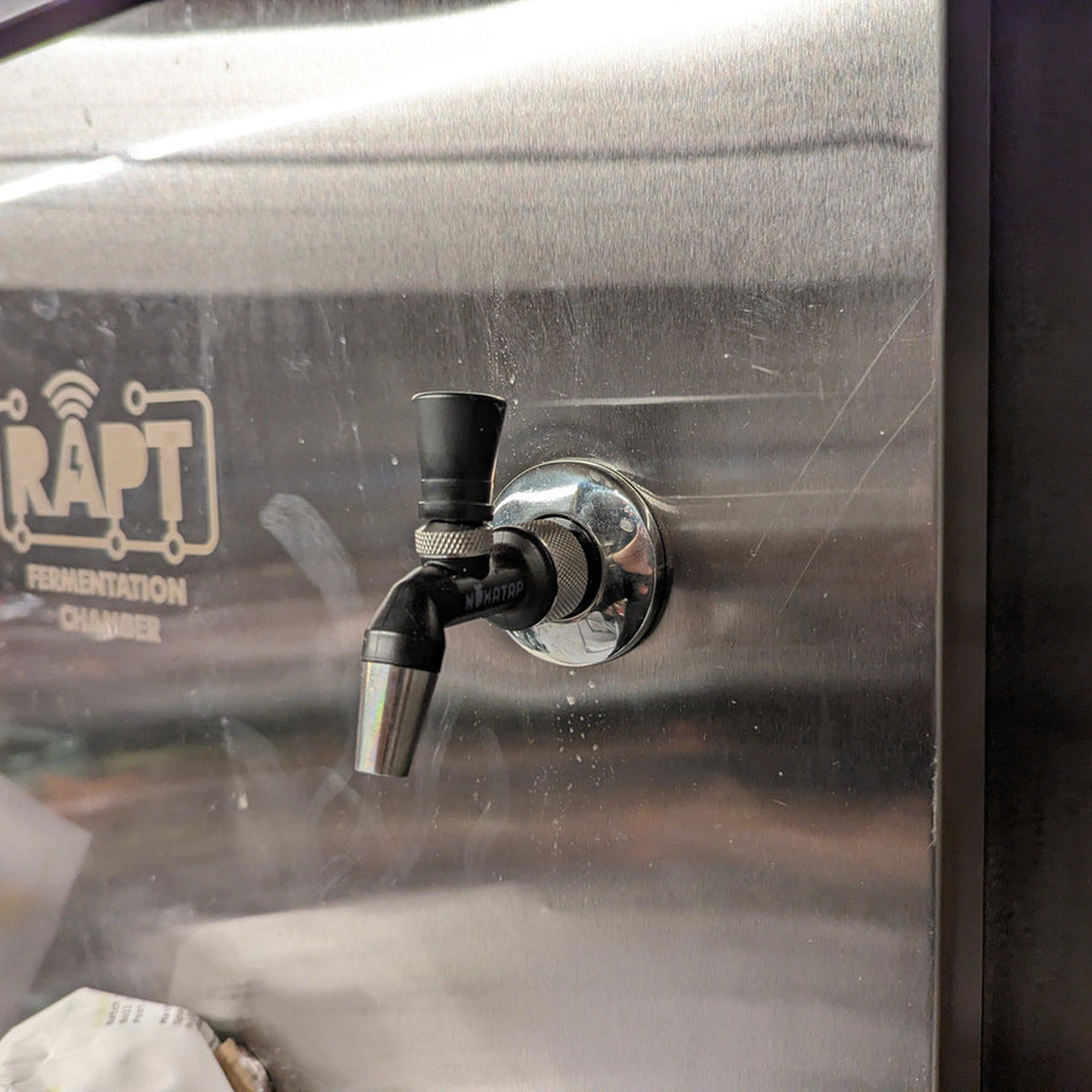 NukaTap Mini Faucet Wall Mount Shank Adapter - Duotight 6.35mm (1/4)
