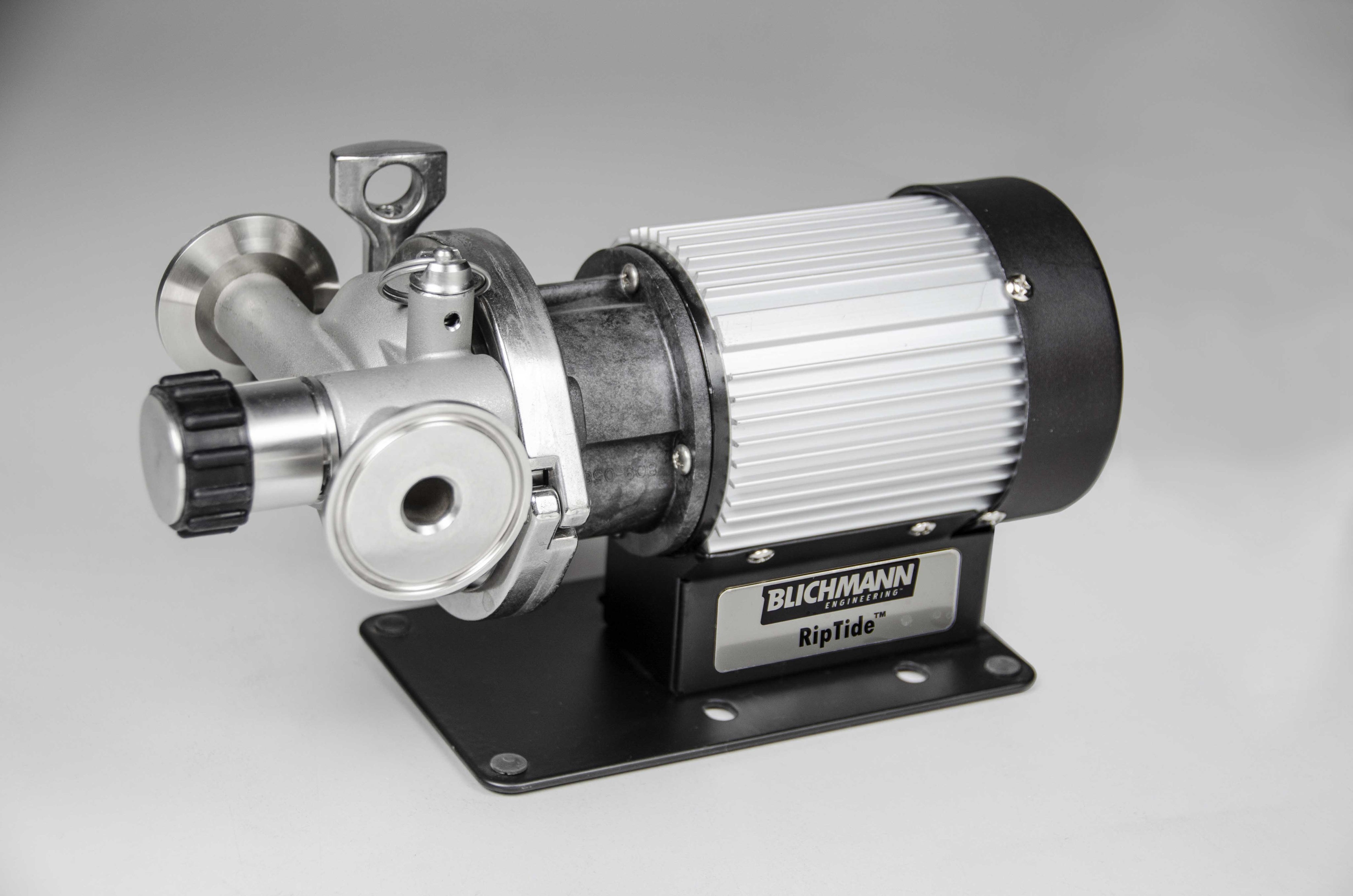 RipTide Pump V1.5 TC-European - 230V, Mag Drive, With Vent Barb and replaceable shaft